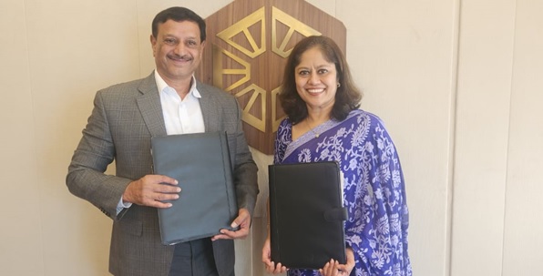 Ms. SumaVenkatesh-Executive-Vice-President-IHCL-with-Mr.-Ramdas Kakade Founder RMK Infrastructure-Pvt Ltd