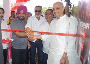 VIP Luggage Store Inaugurated by Gurpreet Ghuggi in Sector 79 Mohali