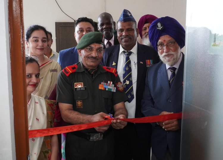 "Sanjay Kumar, PVC Recipient, Engages Students at Paragon School"