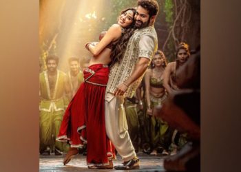 "Watch Nakash Aziz Sing 'Daavudi' from Devara: Part 1 - Trending #1 on YouTube Now!"