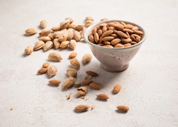 "Celebrate the Season: California Almonds for a Nutritious Feast"