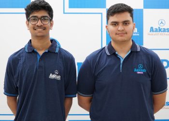 JEE Mains 2025 Success : Keshav & Shaurya Shine from Aakash