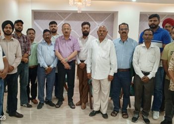 BJP's Arun Sood Highlights Citizen Grievances in Meeting With Administration