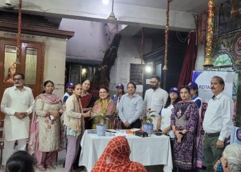 Collaborative Drive by CCF, Rotarians and GCE-20 Focuses on Senior Eye Care