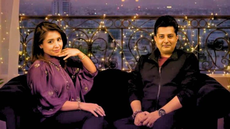 Bollywood singers Aishwarya Majmudar and Sumeet Tappoo come together for the romantic Gujarati song ‘Tuj Maari Jindagi’.