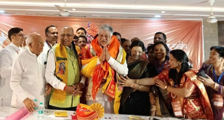 The Agrawal Vaishya community will not shy away from confronting the ruling party to protect its interests: Leaders roar