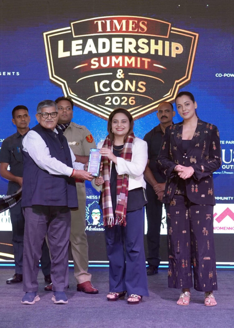 Dr. Neha Miglani Receives Excellence in Fashion Education Award